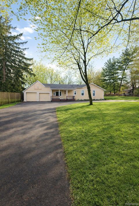 19397 Gaylord Redford Charter Township MI 48240