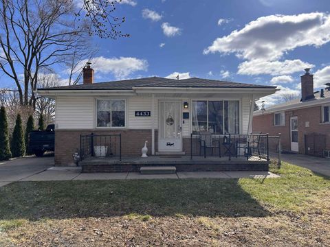 4433 Mayfair Street Dearborn Heights City MI 48125