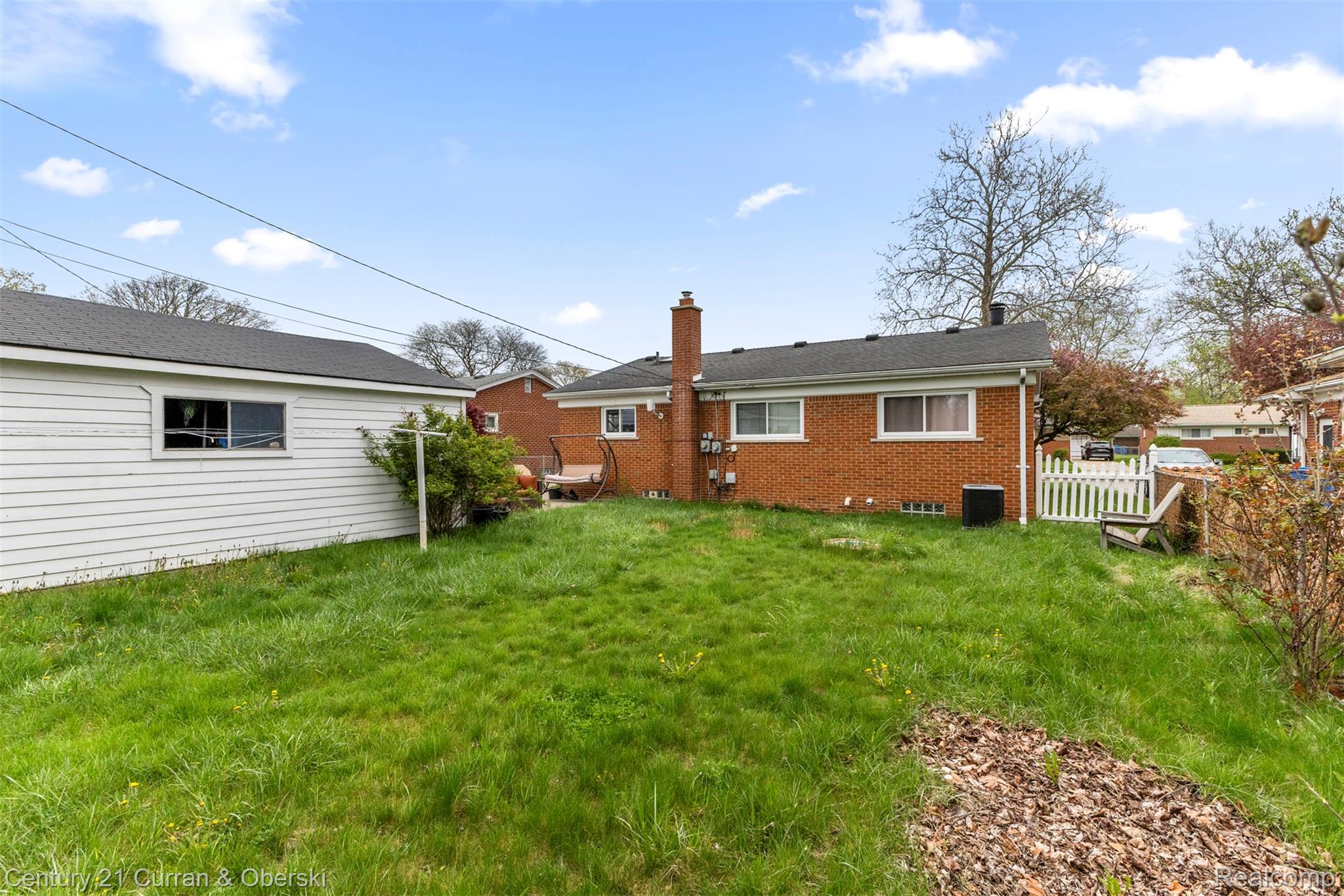 6633 Shadowlawn Street