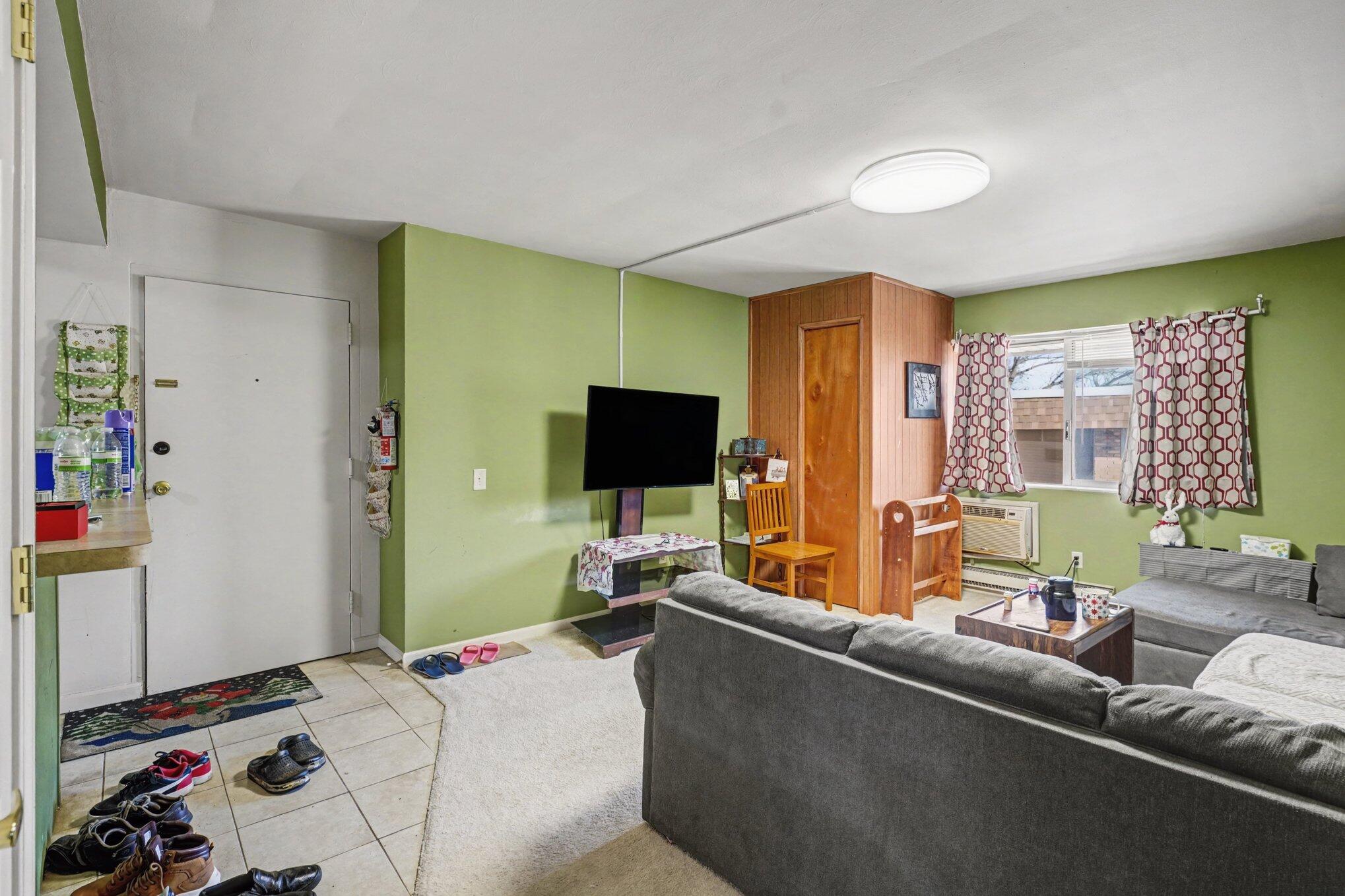 756 W Kilgore Road 302