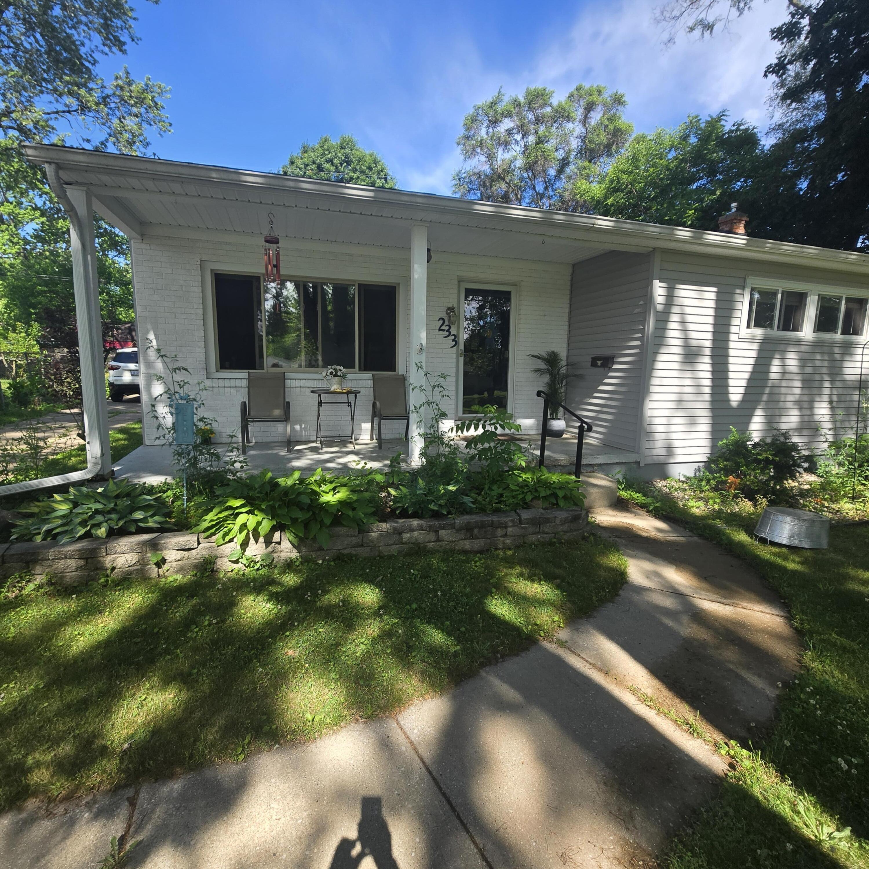 233 Clover Lane
