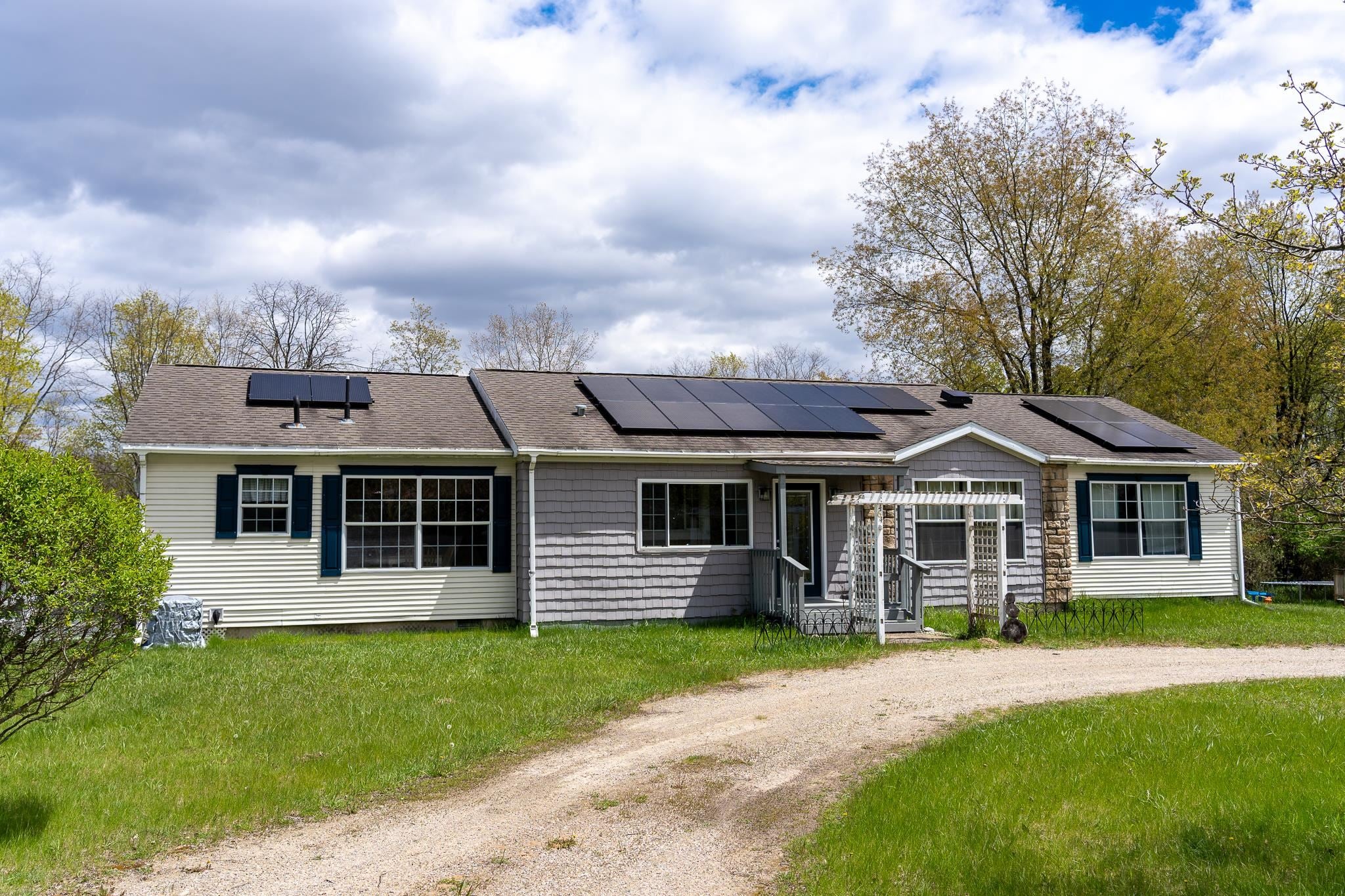 464 N Rolland Road