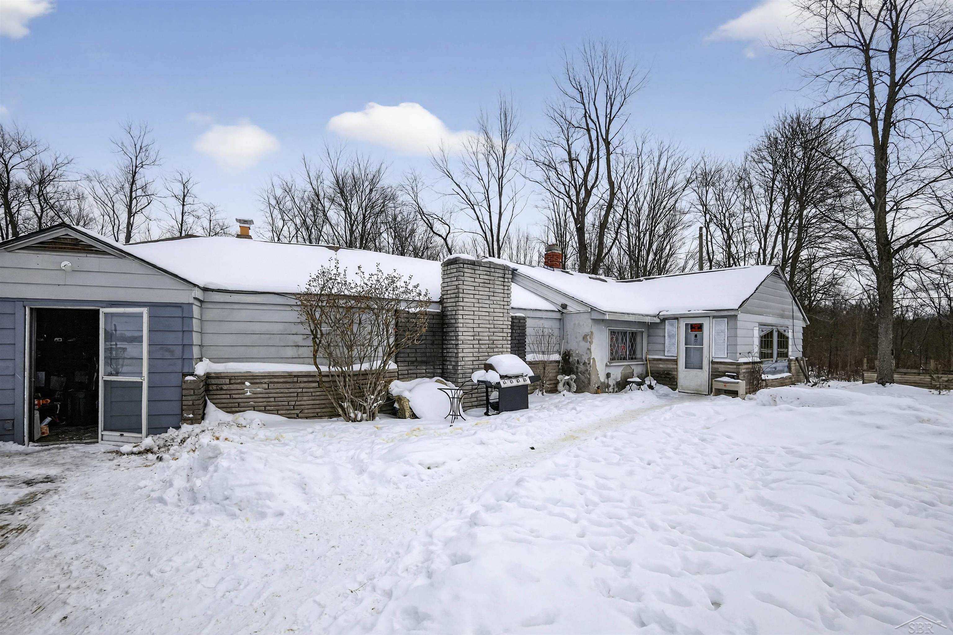 18821 Brownsville Street