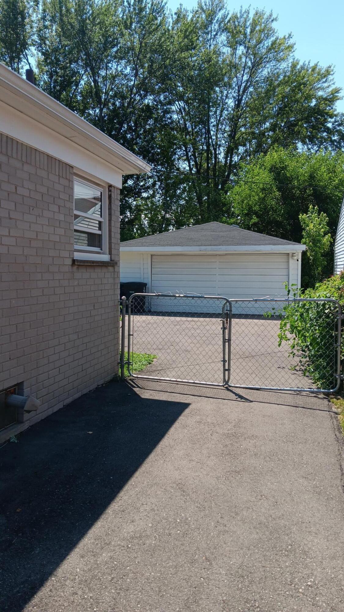 5320 S. Middlebelt Road