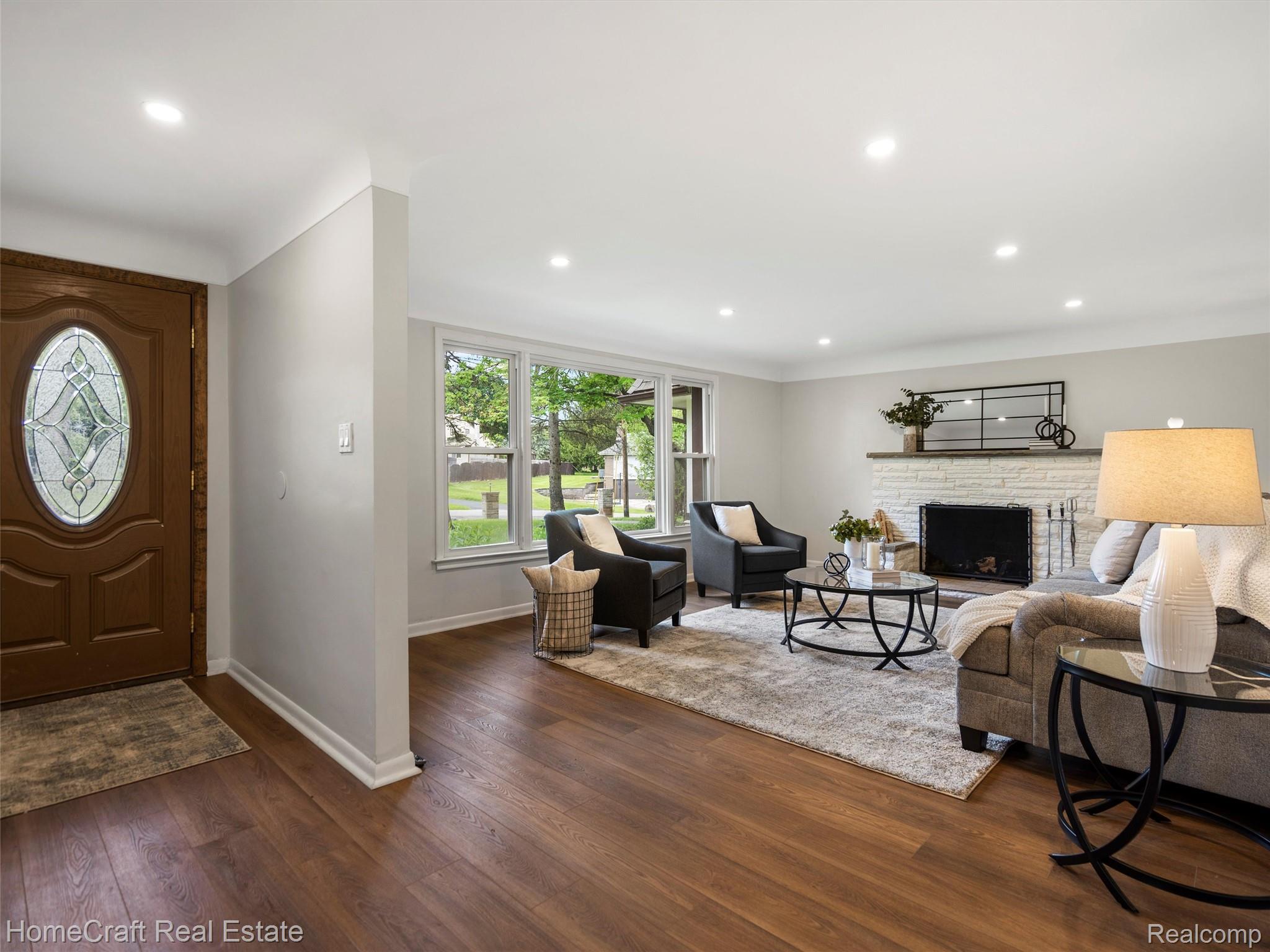 3930 Harris Lane