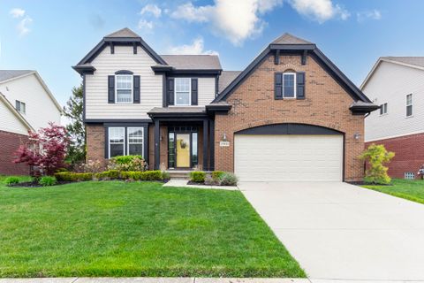 15941 CHERRY Drive Clinton Charter Township Macomb MI 48038