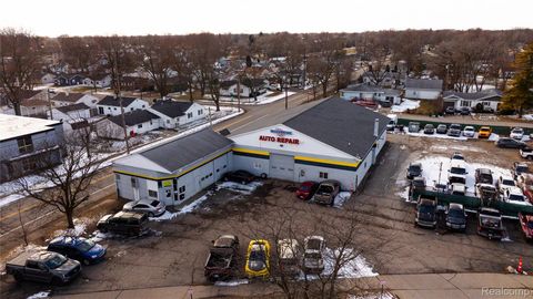 386 S Ford Boulevard York Charter Township MI 48198