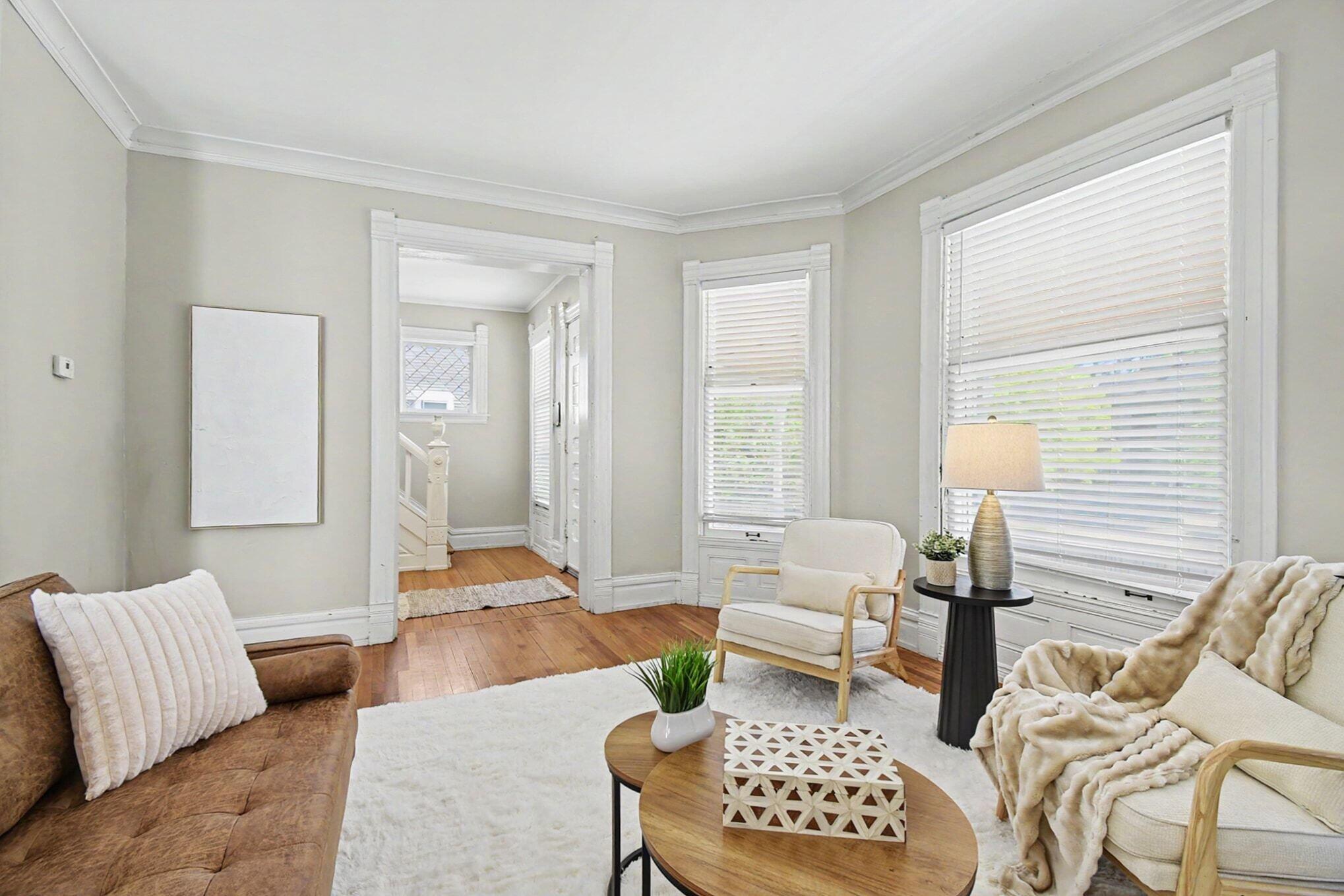 327 Henry Avenue SE