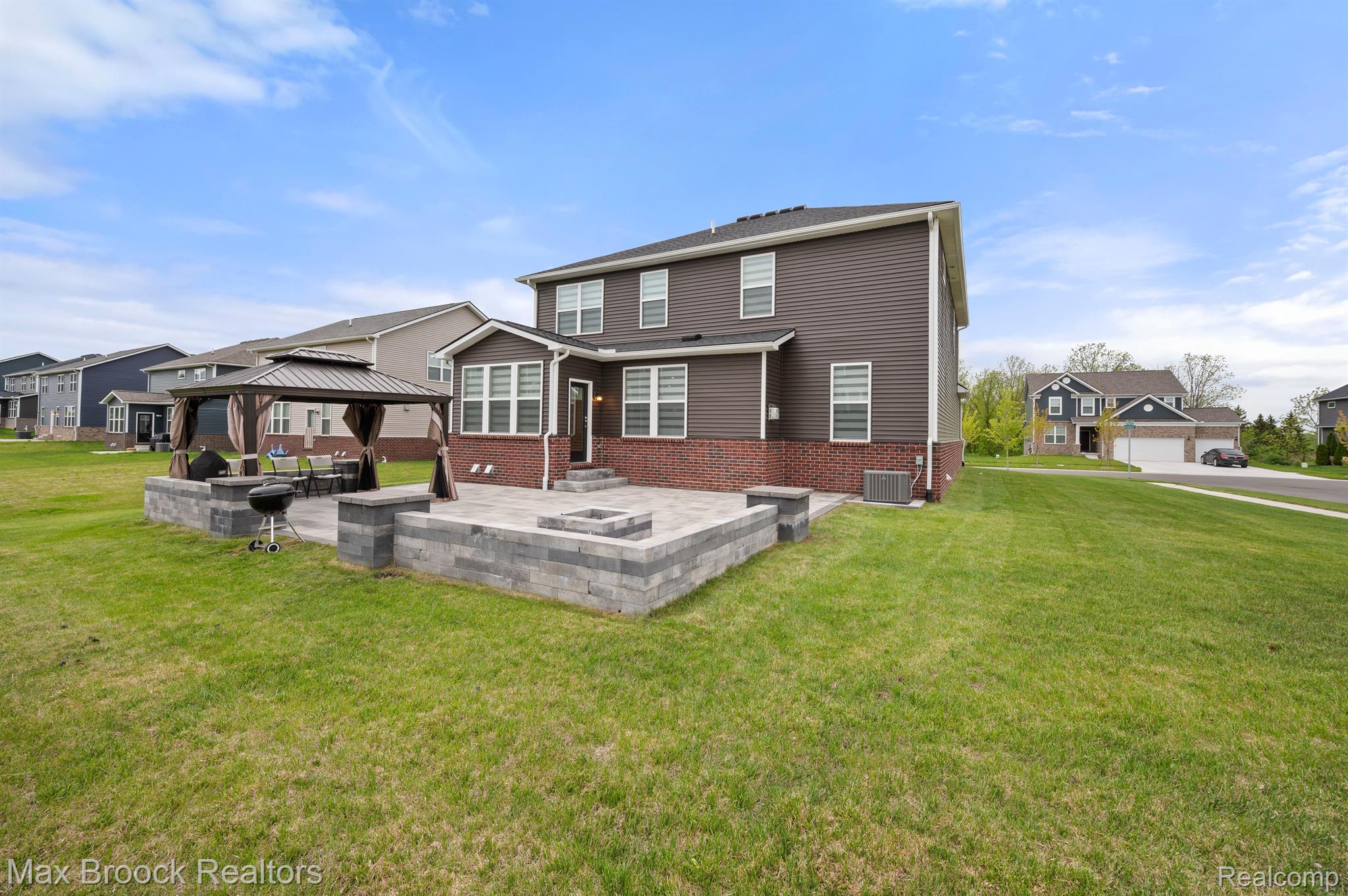2610 IRONTON Drive