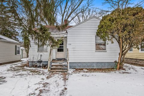 1190 Monroe Street Benton Harbor City MI 49022