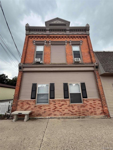 Photo for 140 S. Saginaw St. Unit 4