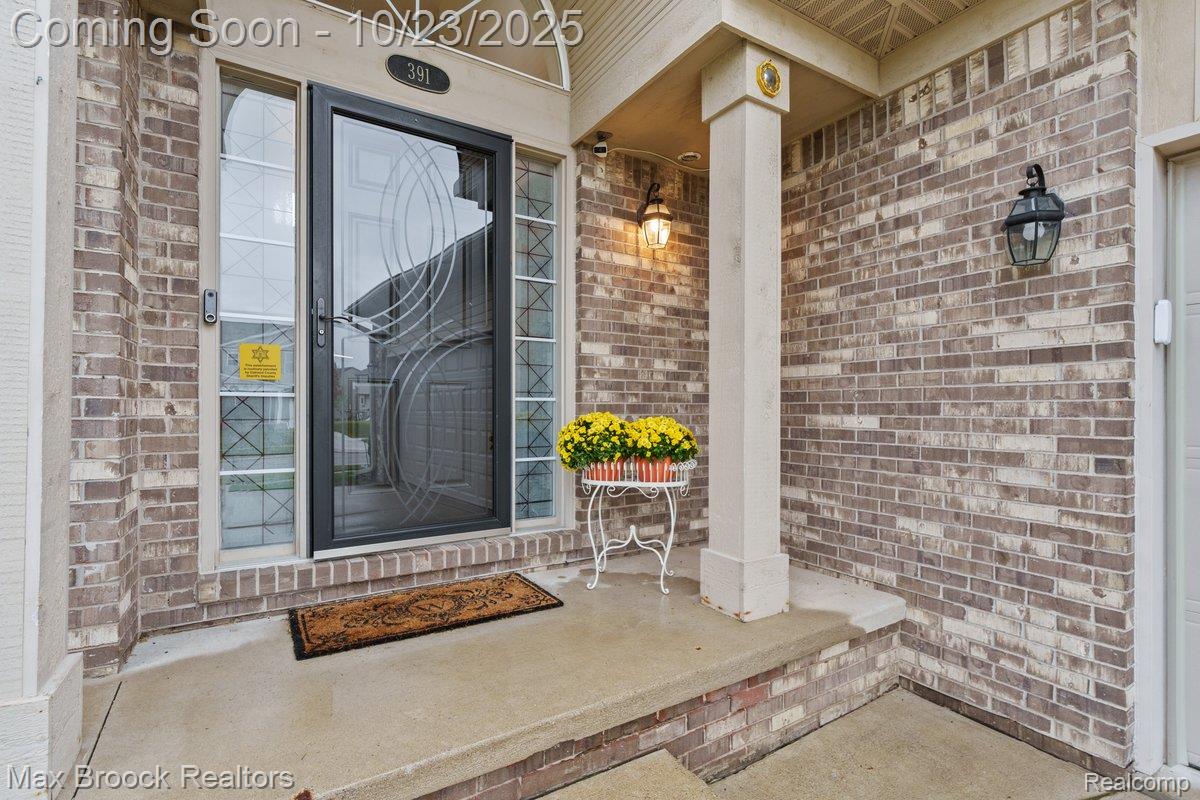 391 Lake Shore Drive