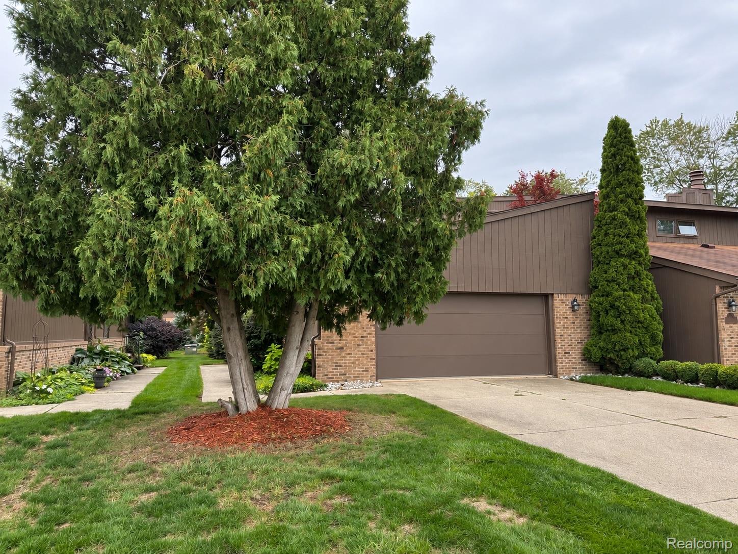 112 Riverview Boulevard