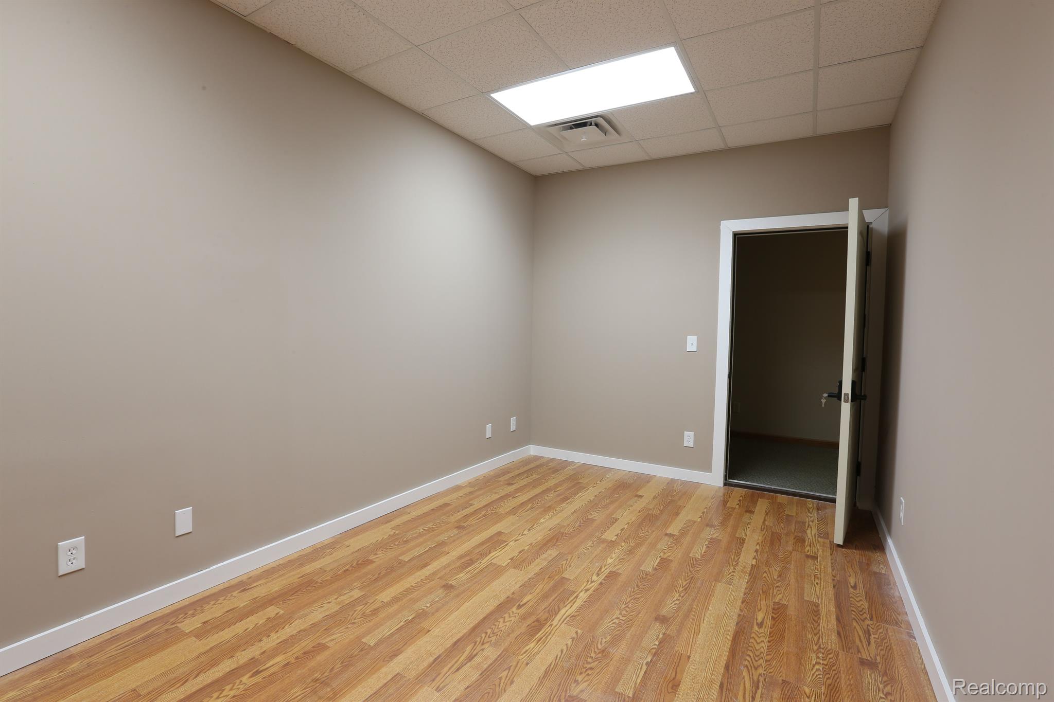 15173 North Road Road N Suite 2, 3 & 6