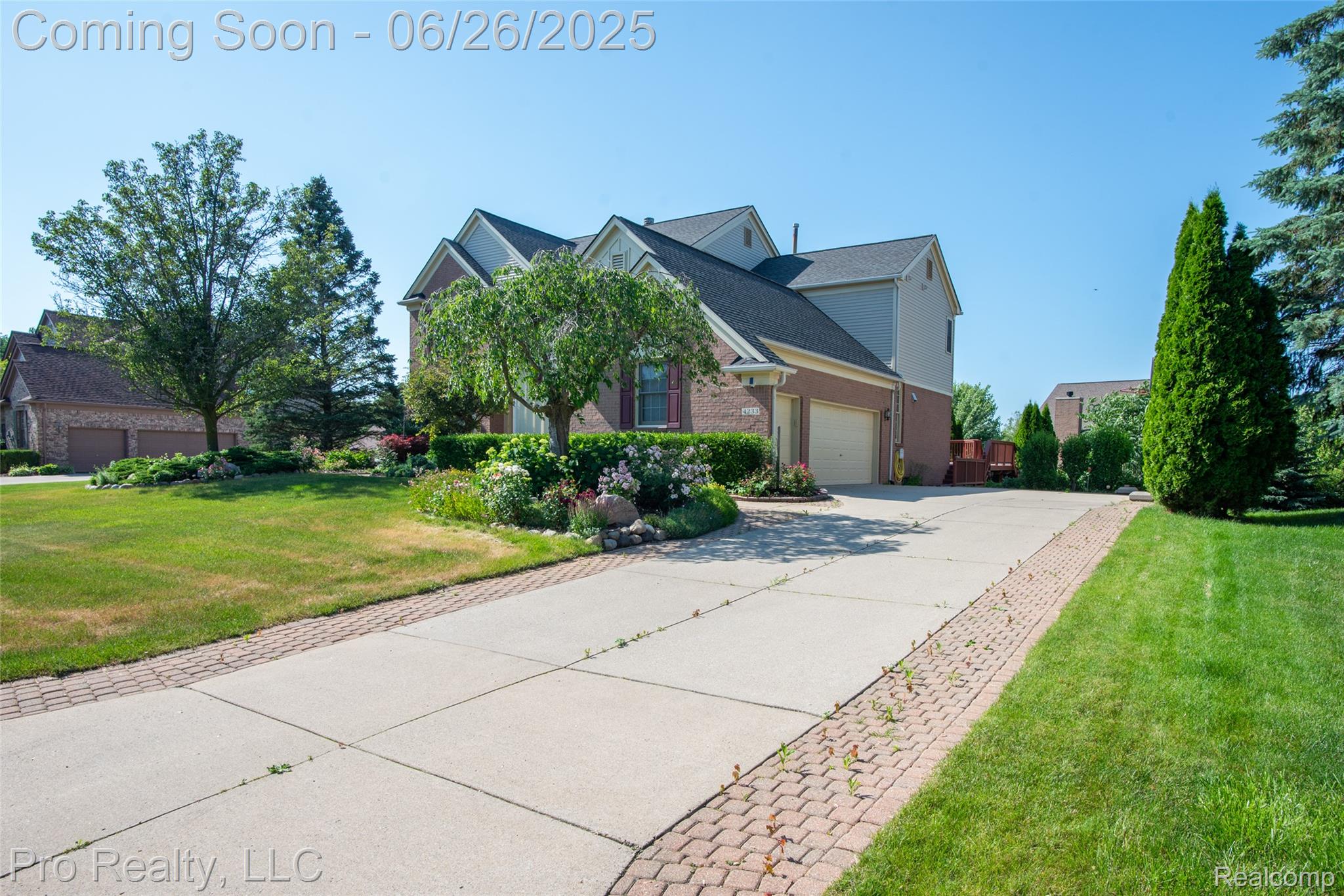 4233 Holly Lane