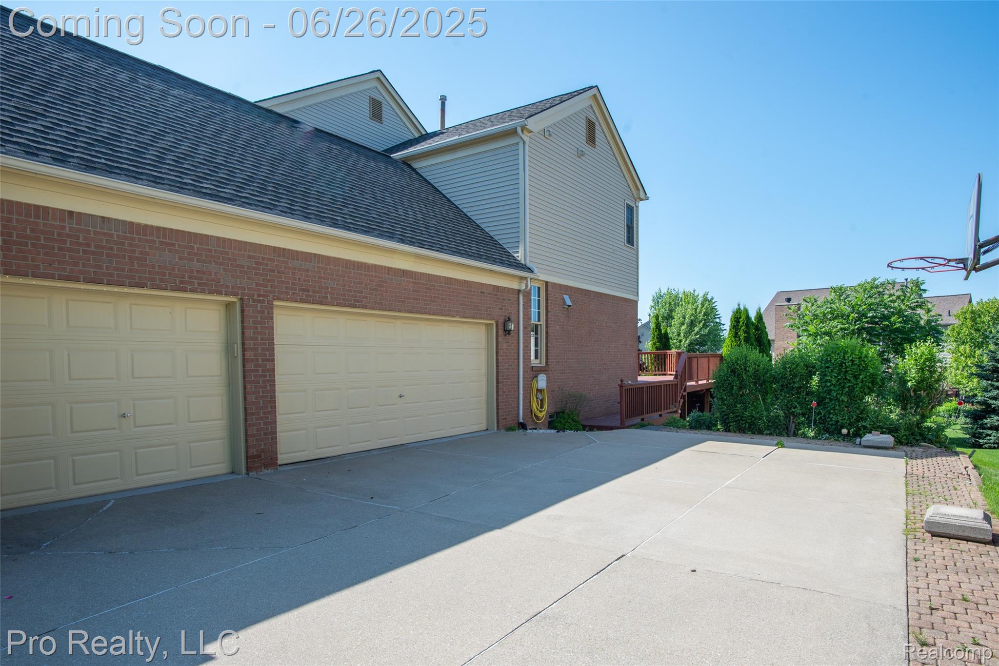 4233 Holly Lane