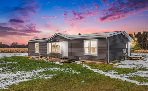 81979 44th Street Decatur Township MI 49045