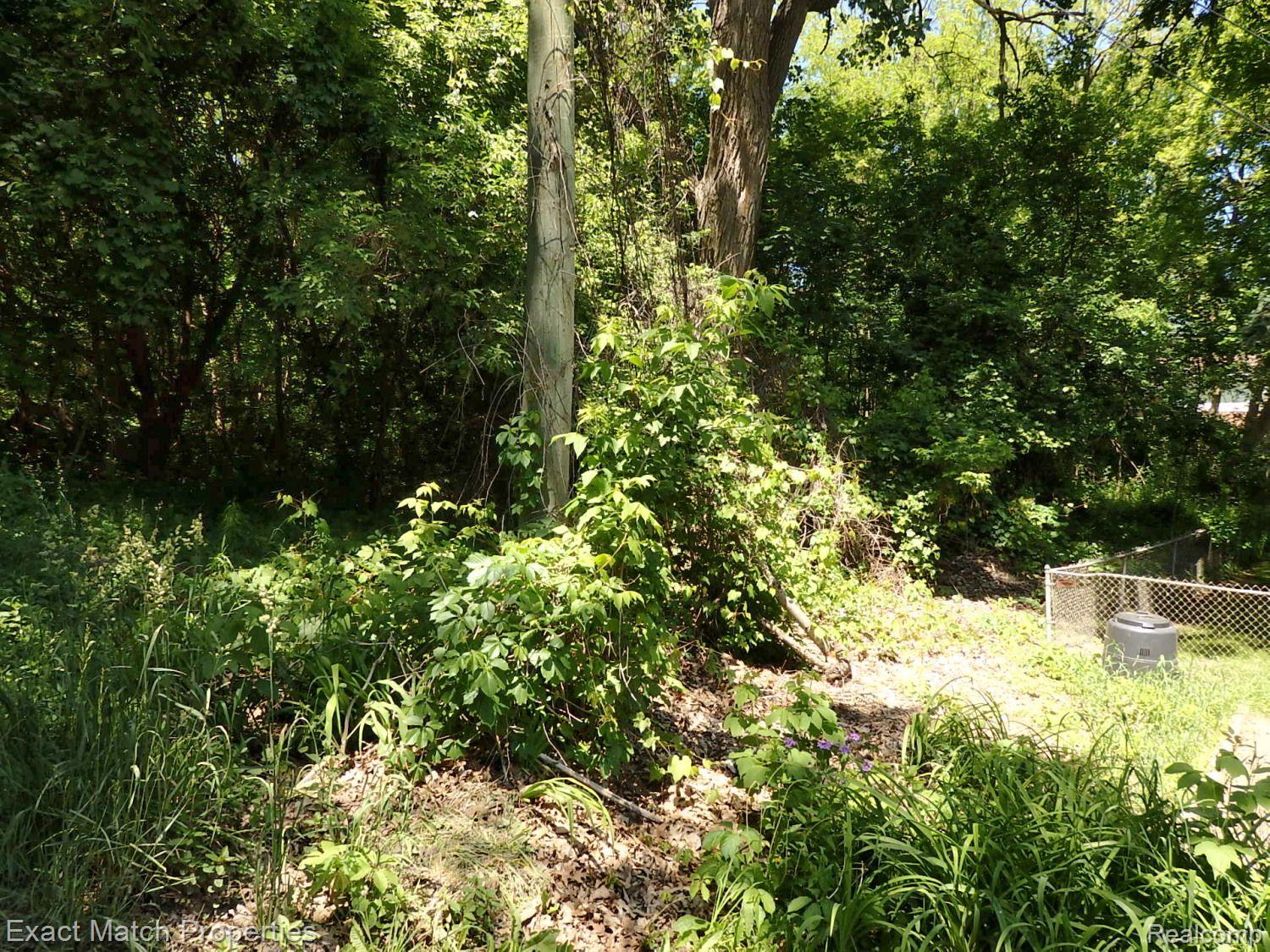 Lot 26 N. Lake Angelus Rd.
