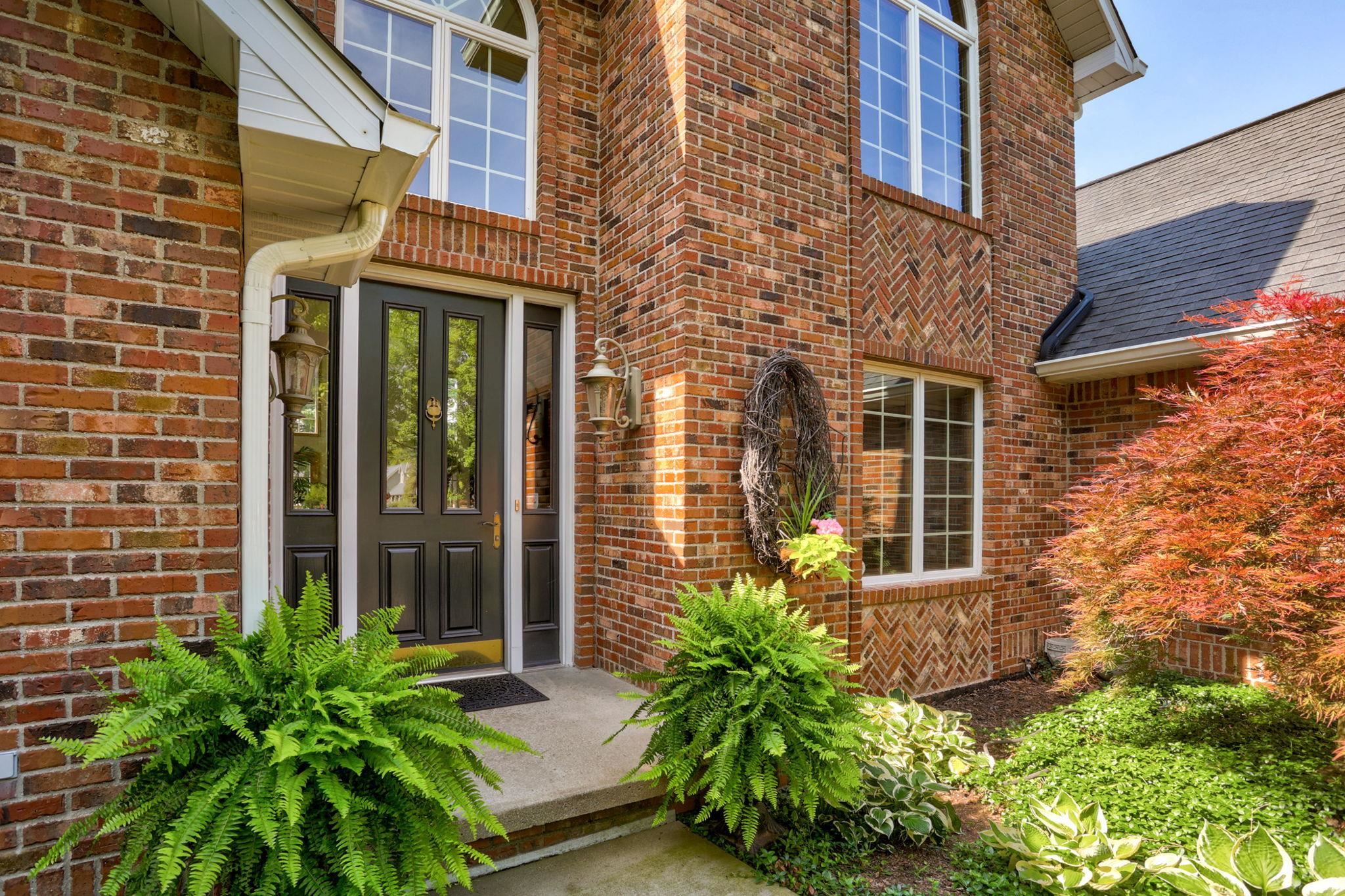 709 Meadow Lane