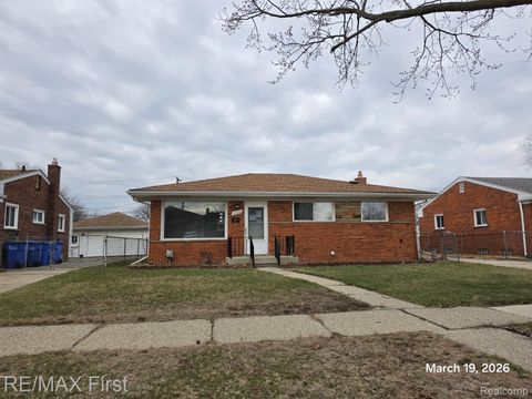 25063 Campbell Avenue Warren City MI 48089