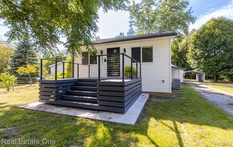2991 Marlington Road Waterford Charter Township MI 48329