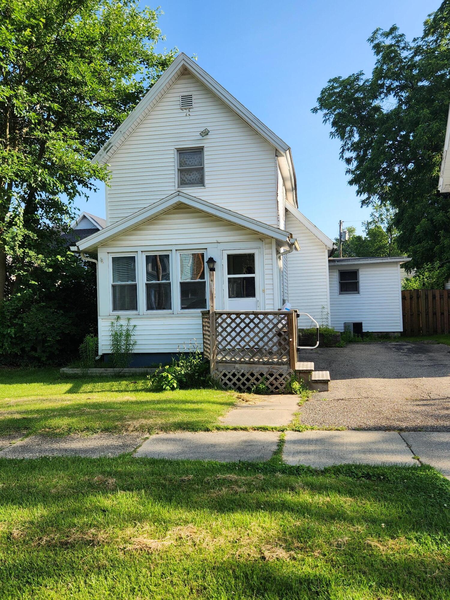 103 E Telegraph Street