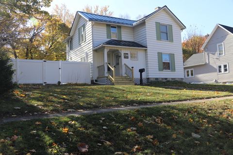 120 W Bond Street Hastings City MI 49058