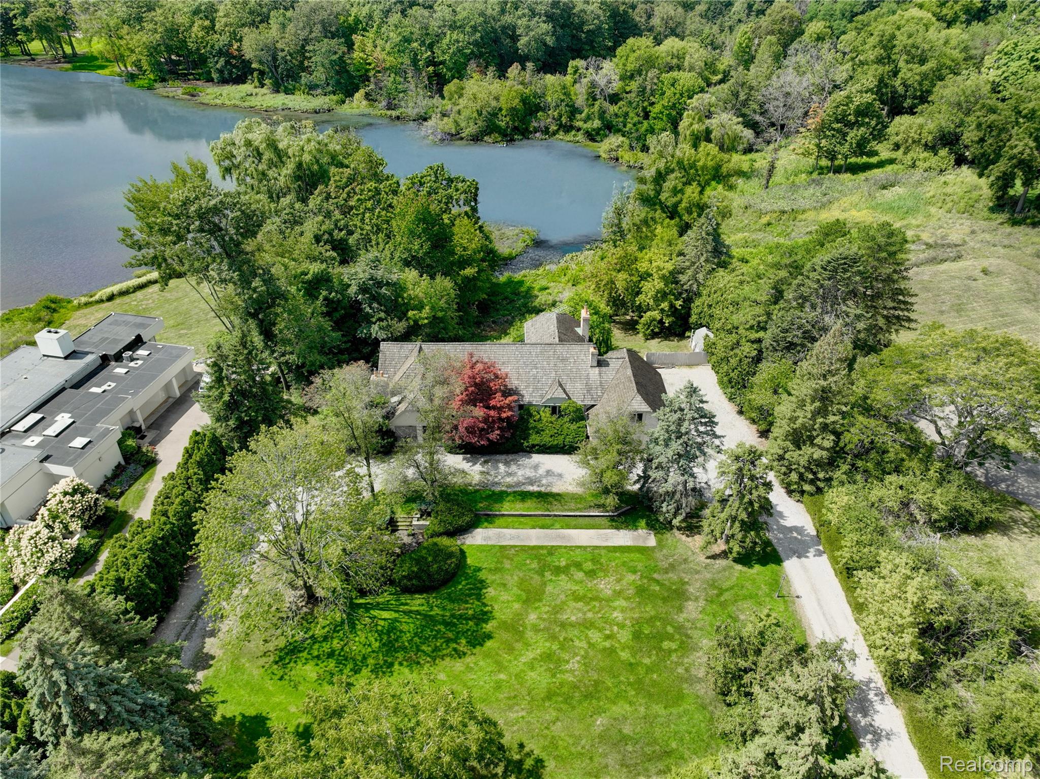 363 Lakewood Drive