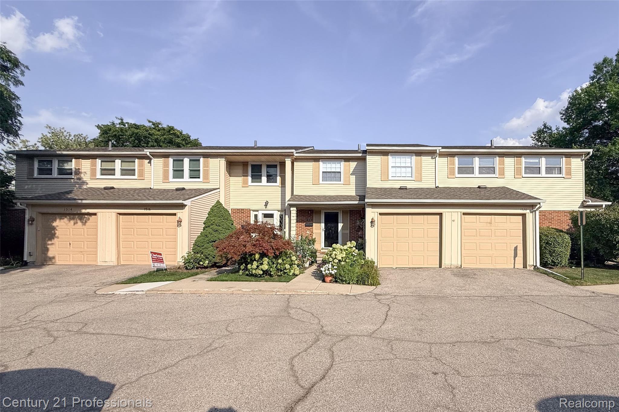 1520 Brentwood Drive