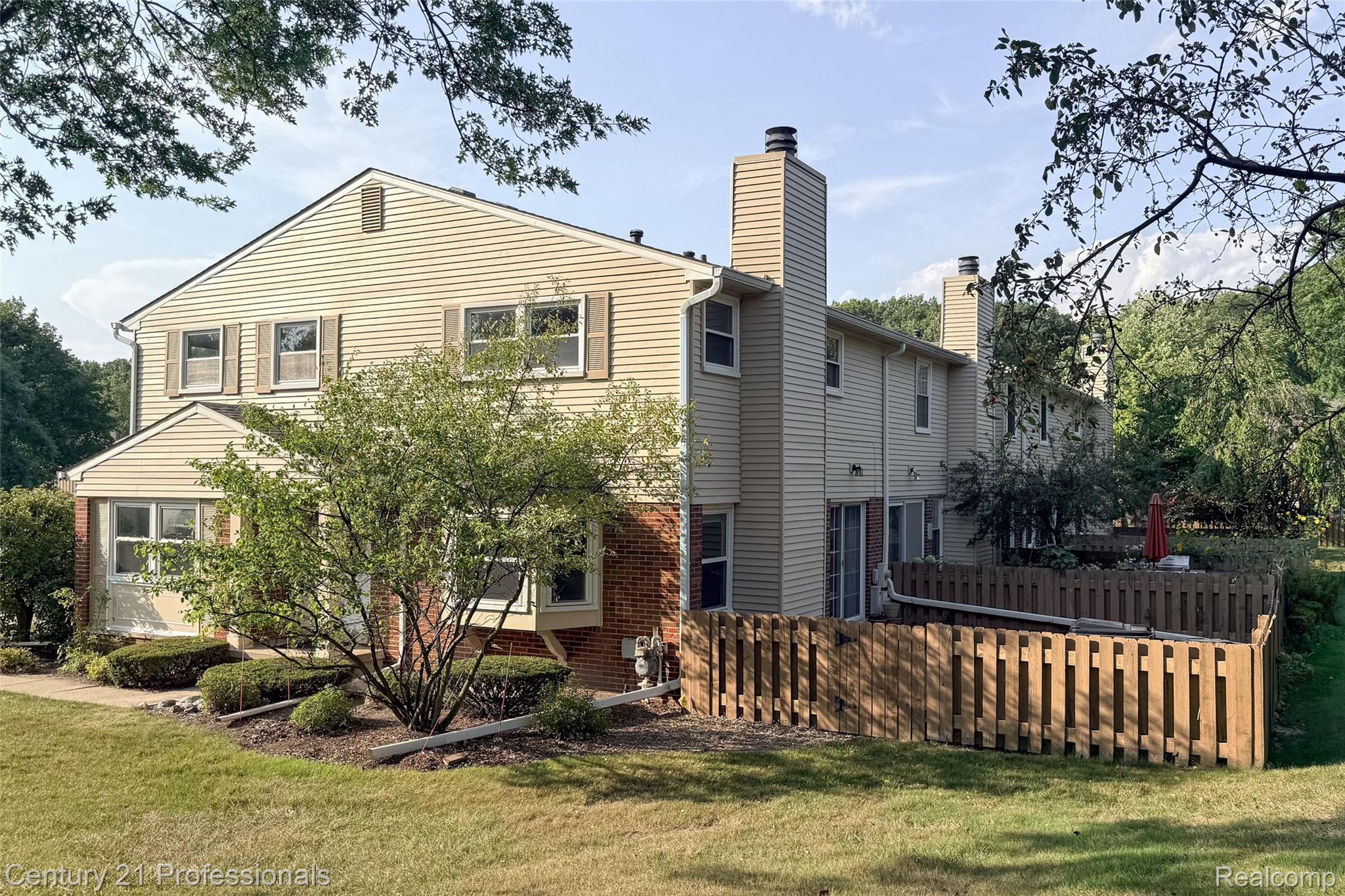 1520 Brentwood Drive