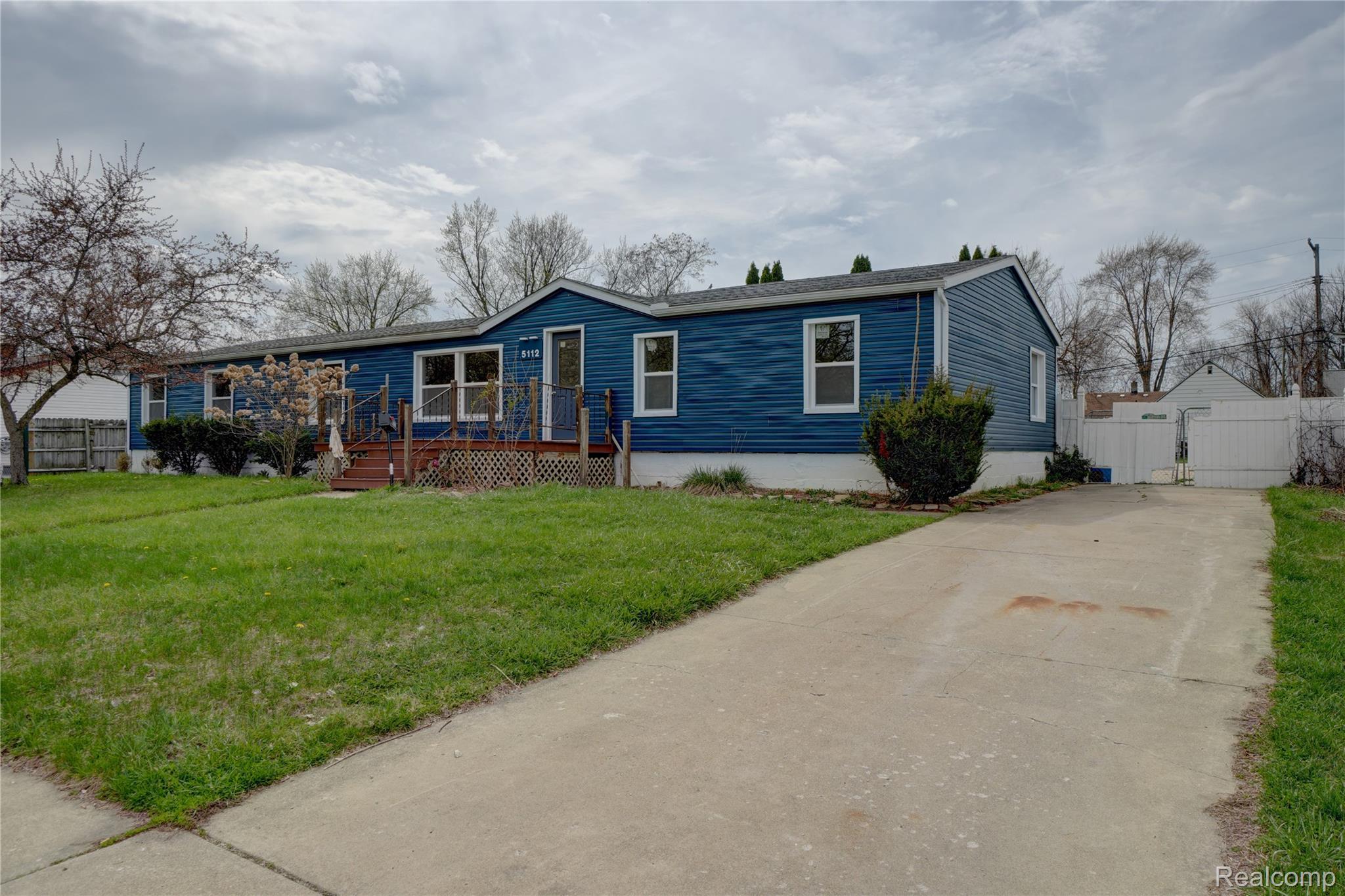 5112 Princess Street