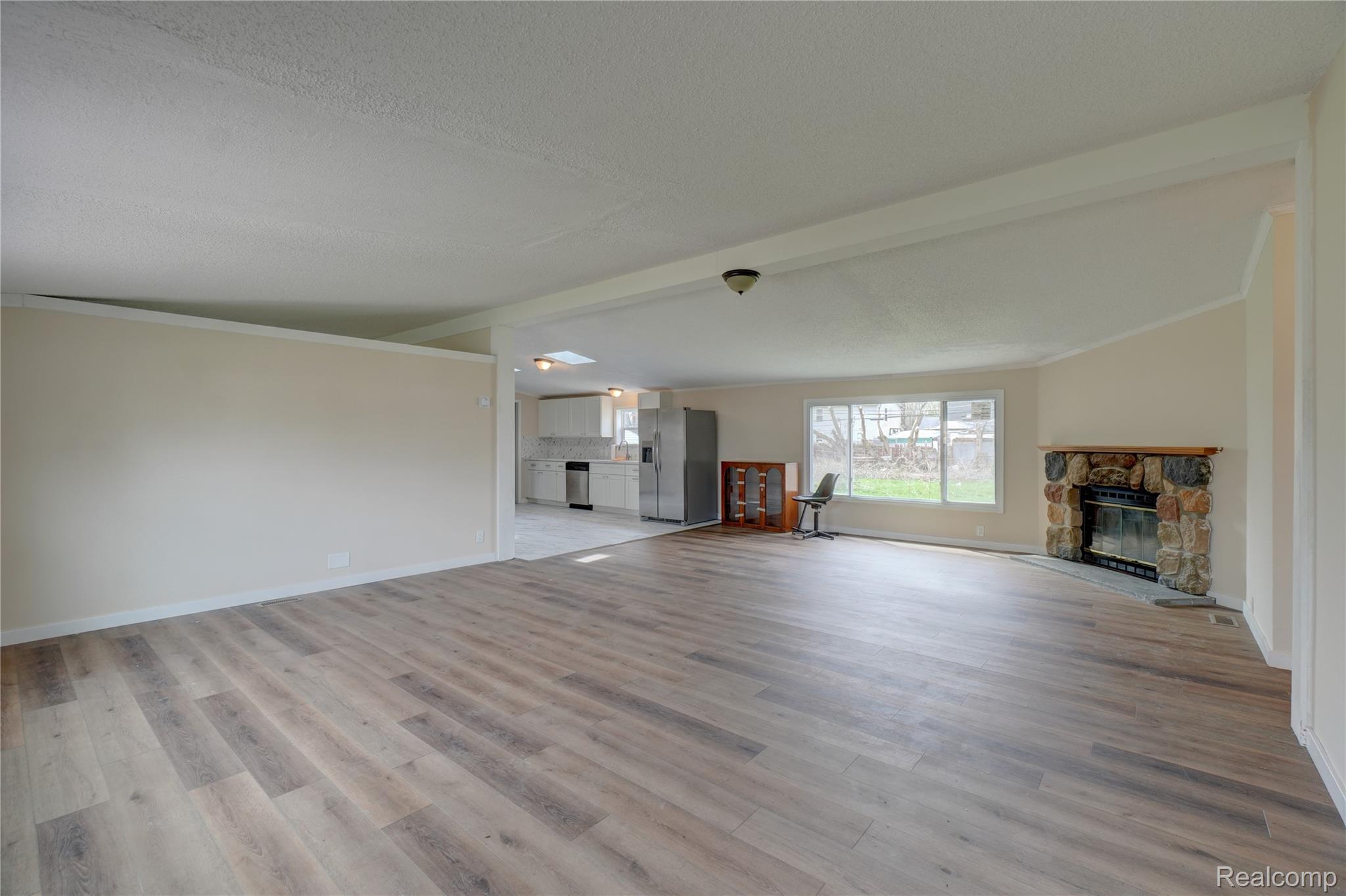 5112 Princess Street