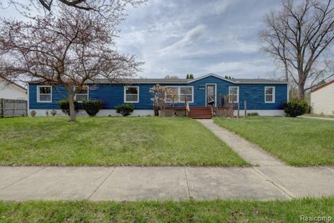 5112 Princess Street Dearborn Heights City MI 48125