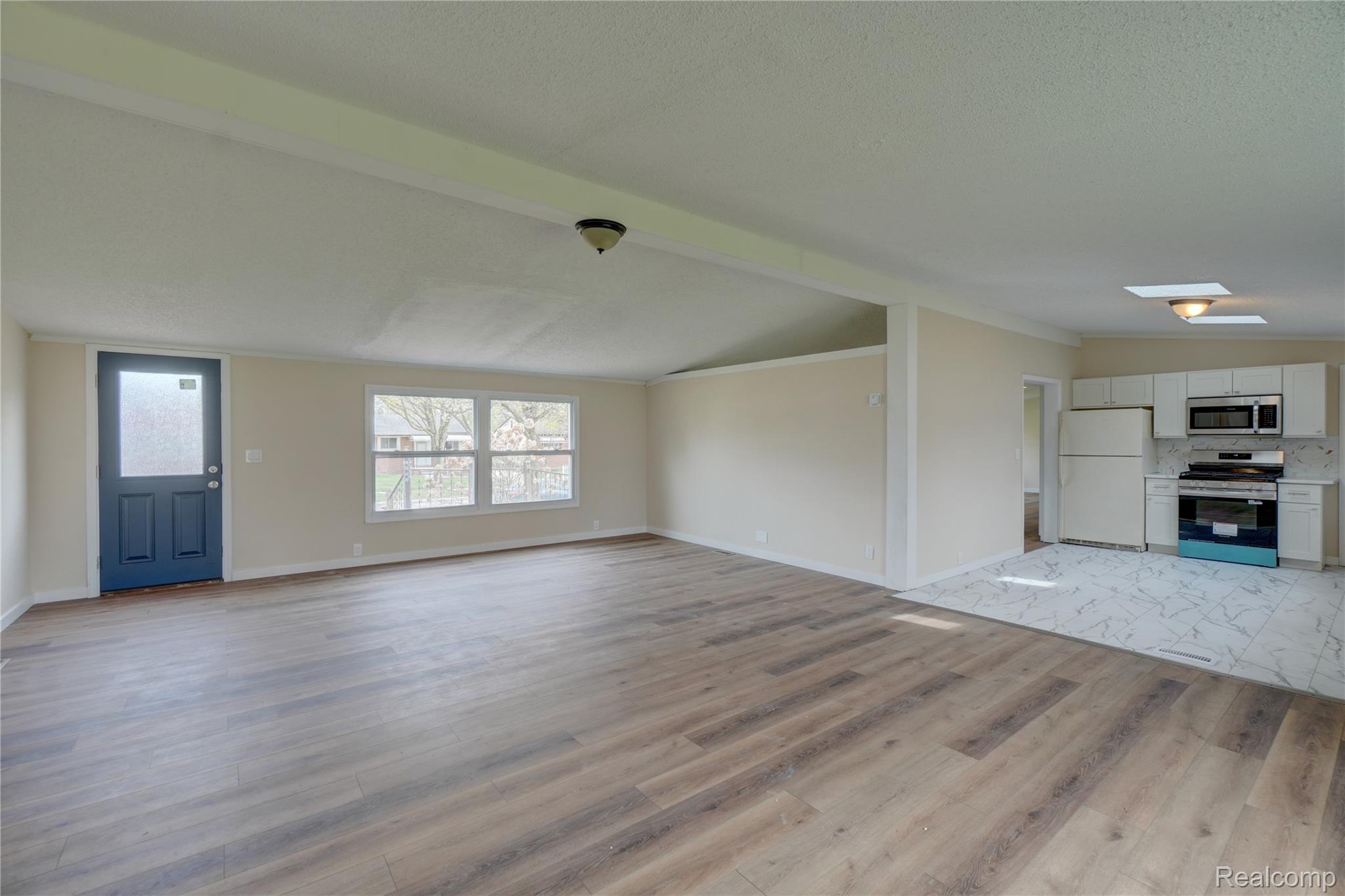 5112 Princess Street