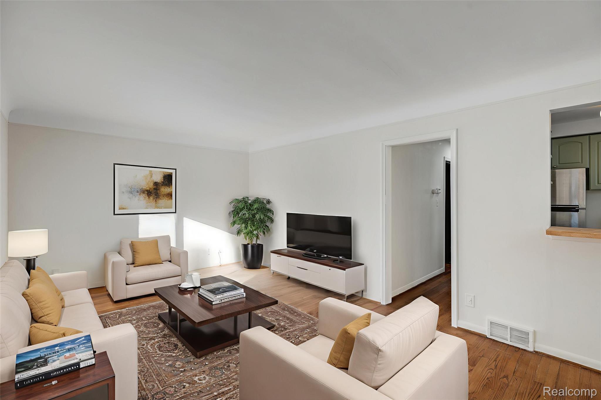 23754 Lambrecht Avenue