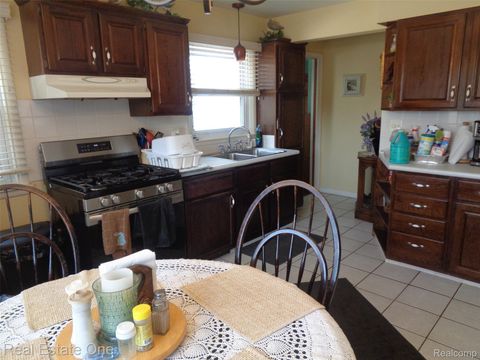 28450 Pontiac Trail Lyon Charter Township MI 48178