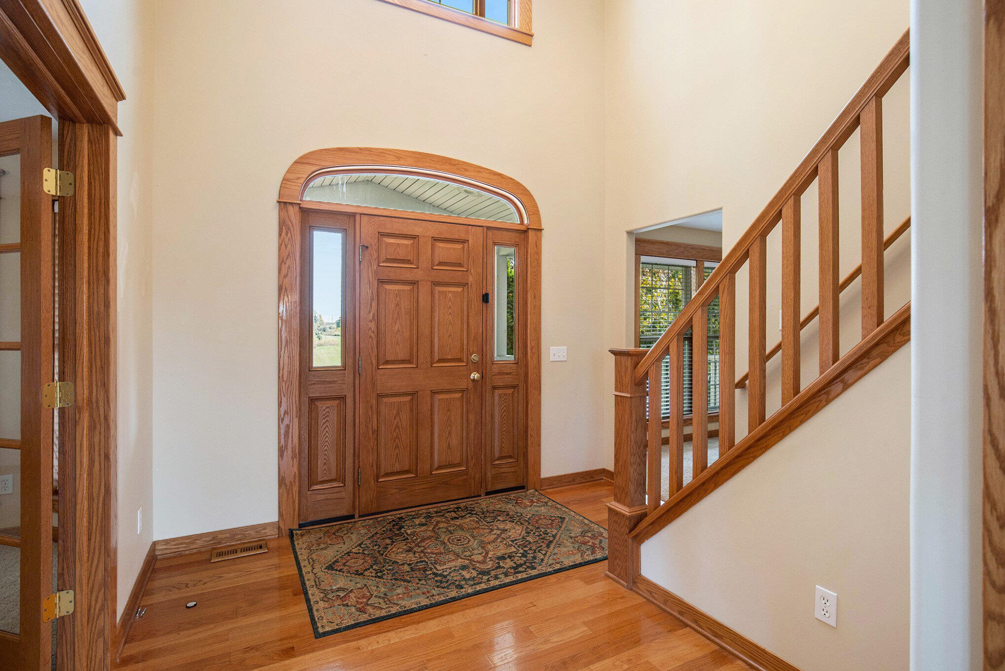 9975 Young Avenue NE