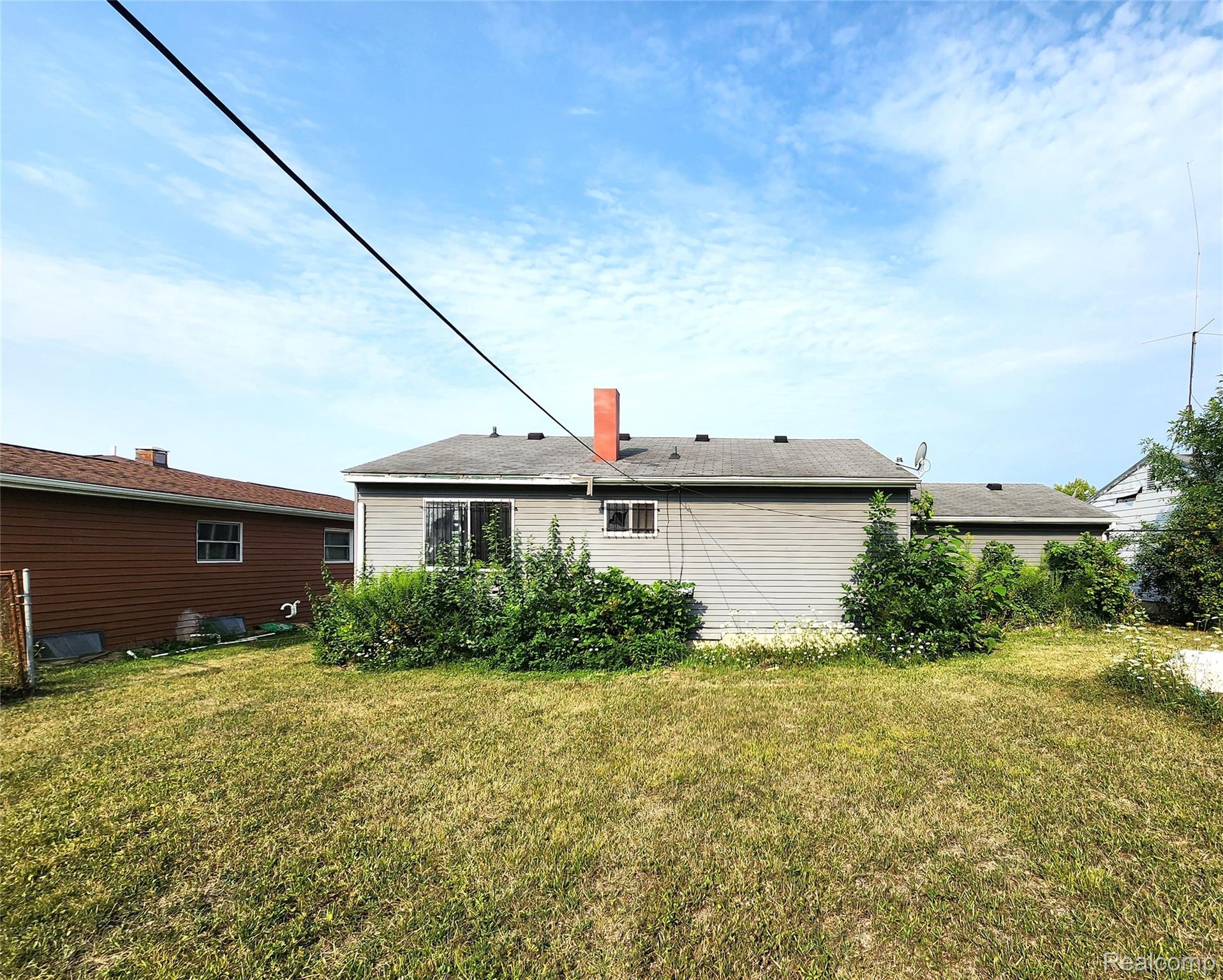 6104 Hilton Lane