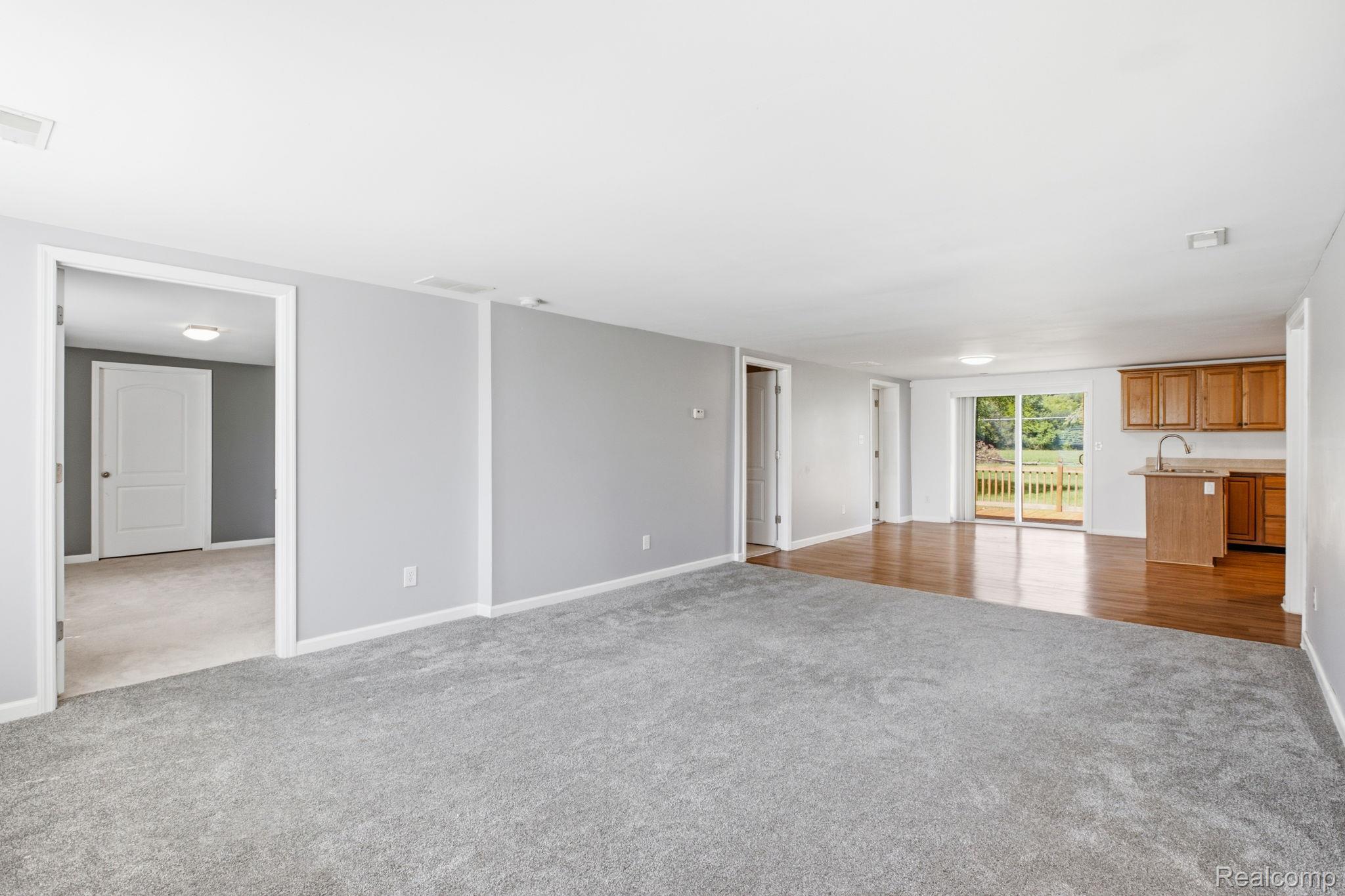 3246 Keewahdin Road