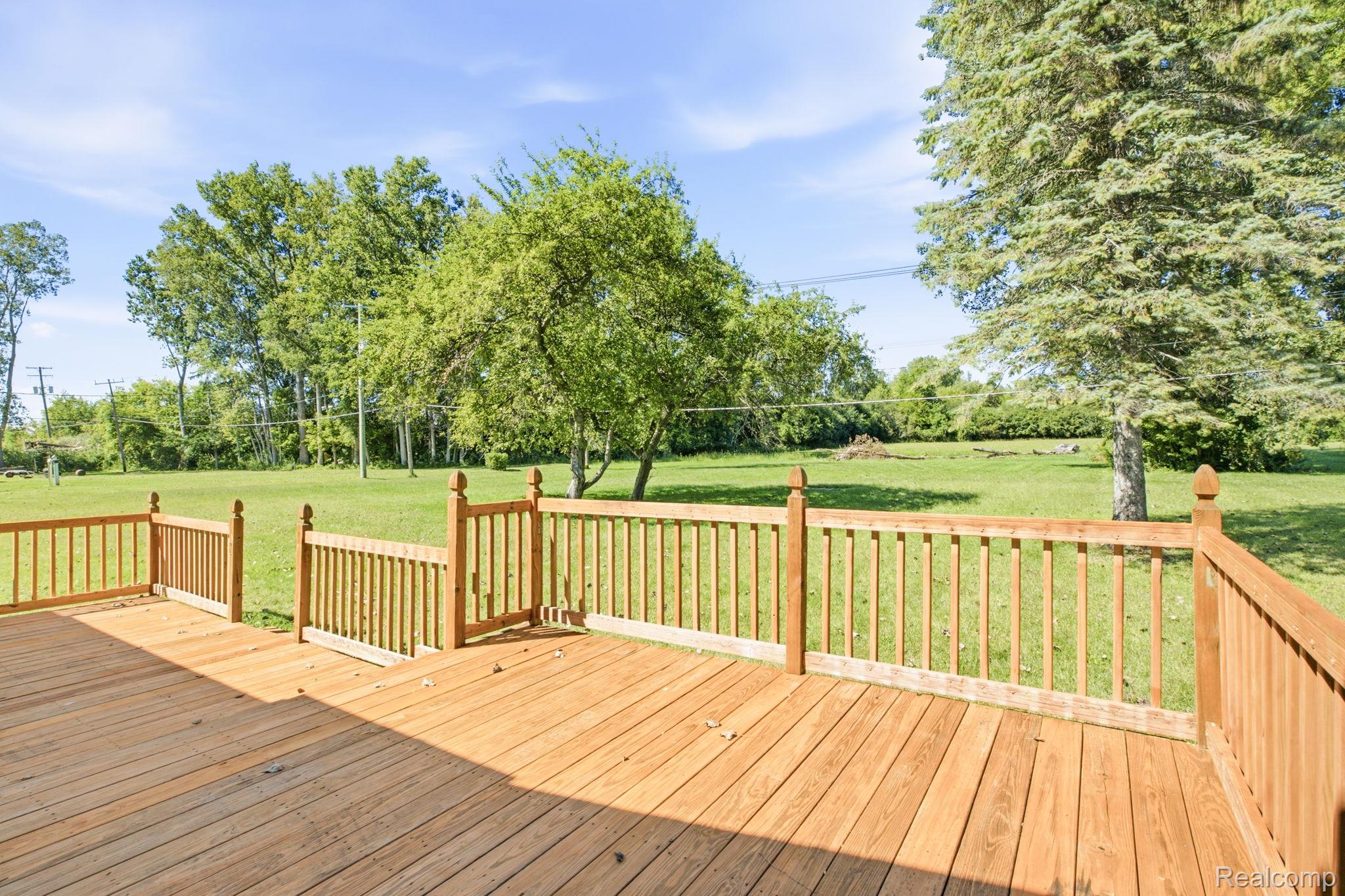 3246 Keewahdin Road