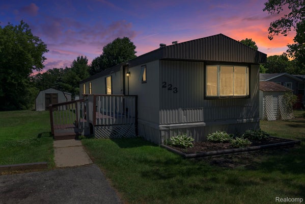 351 N SQUIRREL RD LOT 223, AUBURN HILLS, MI 48326 - Image d603acfca34700d39c13908da4e53c13/521976661