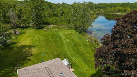 Tiny photo for 1400 Lakeview Drive, Manchester Township, MI 49287 (MLS # 56050209540)