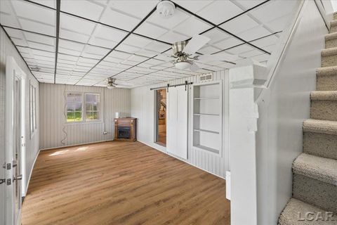 Tiny photo for 1400 Lakeview Drive, Manchester Township, MI 49287 (MLS # 56050209540)