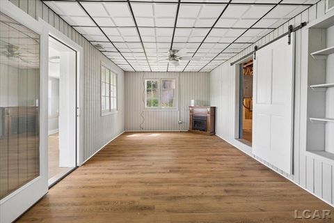 Tiny photo for 1400 Lakeview Drive, Manchester Township, MI 49287 (MLS # 56050209540)