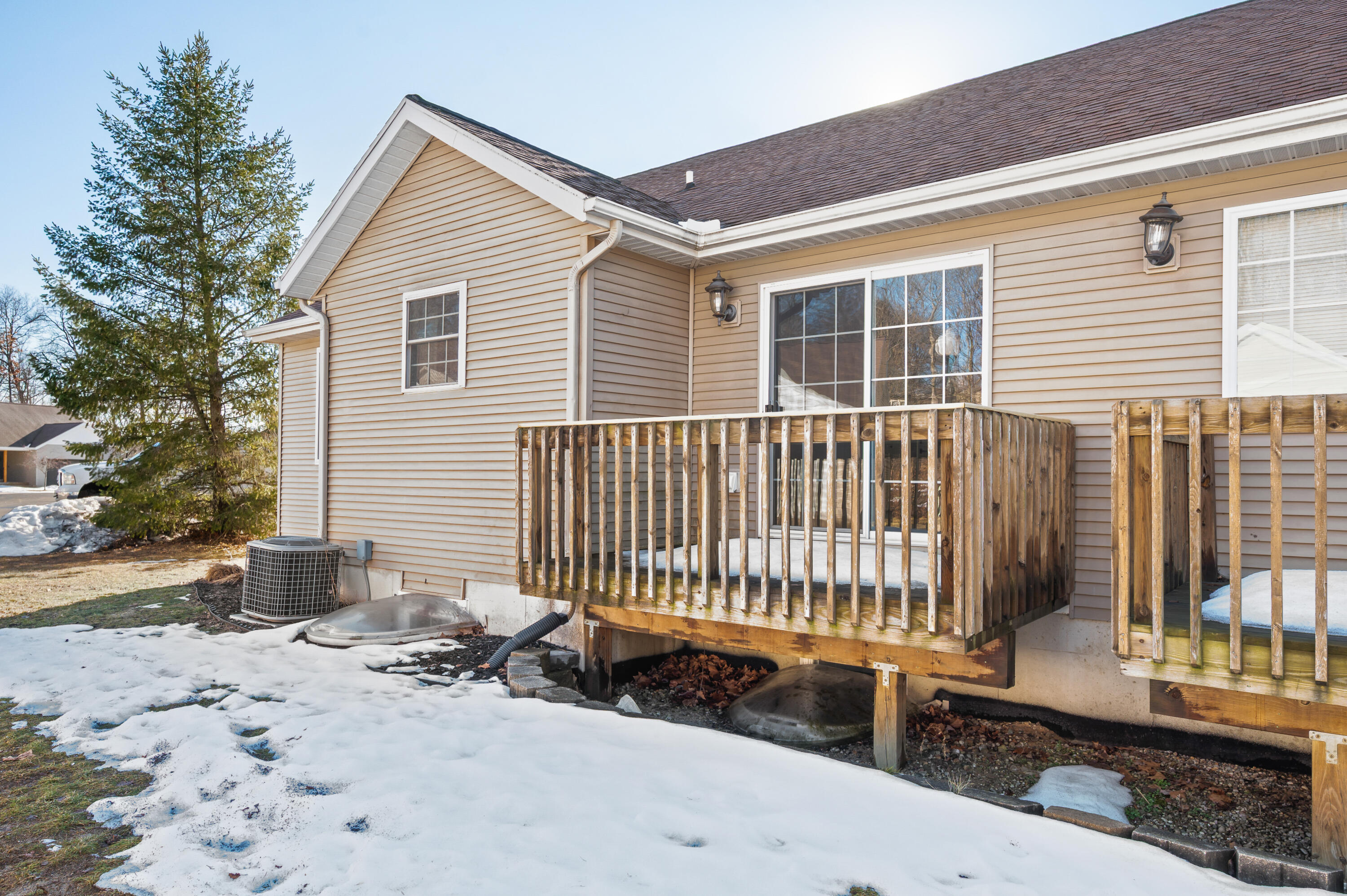 718 Tioga Park Drive