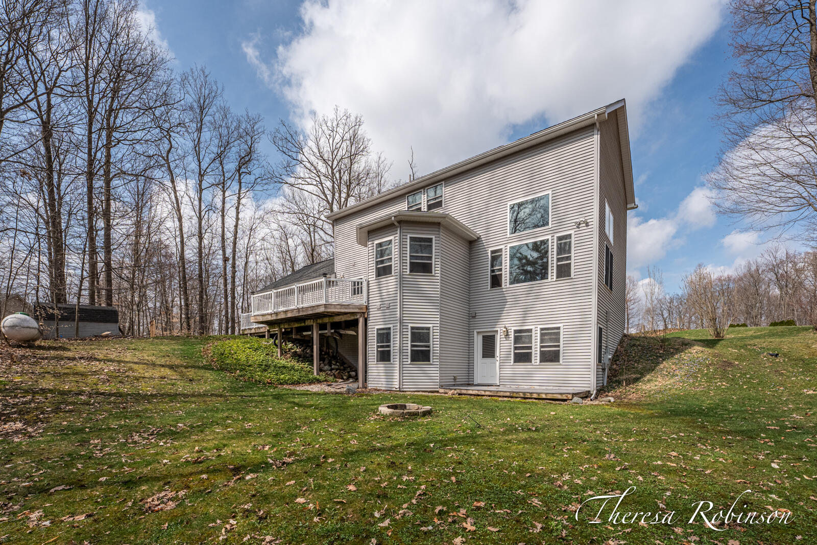 2232 Pointe North Drive NE