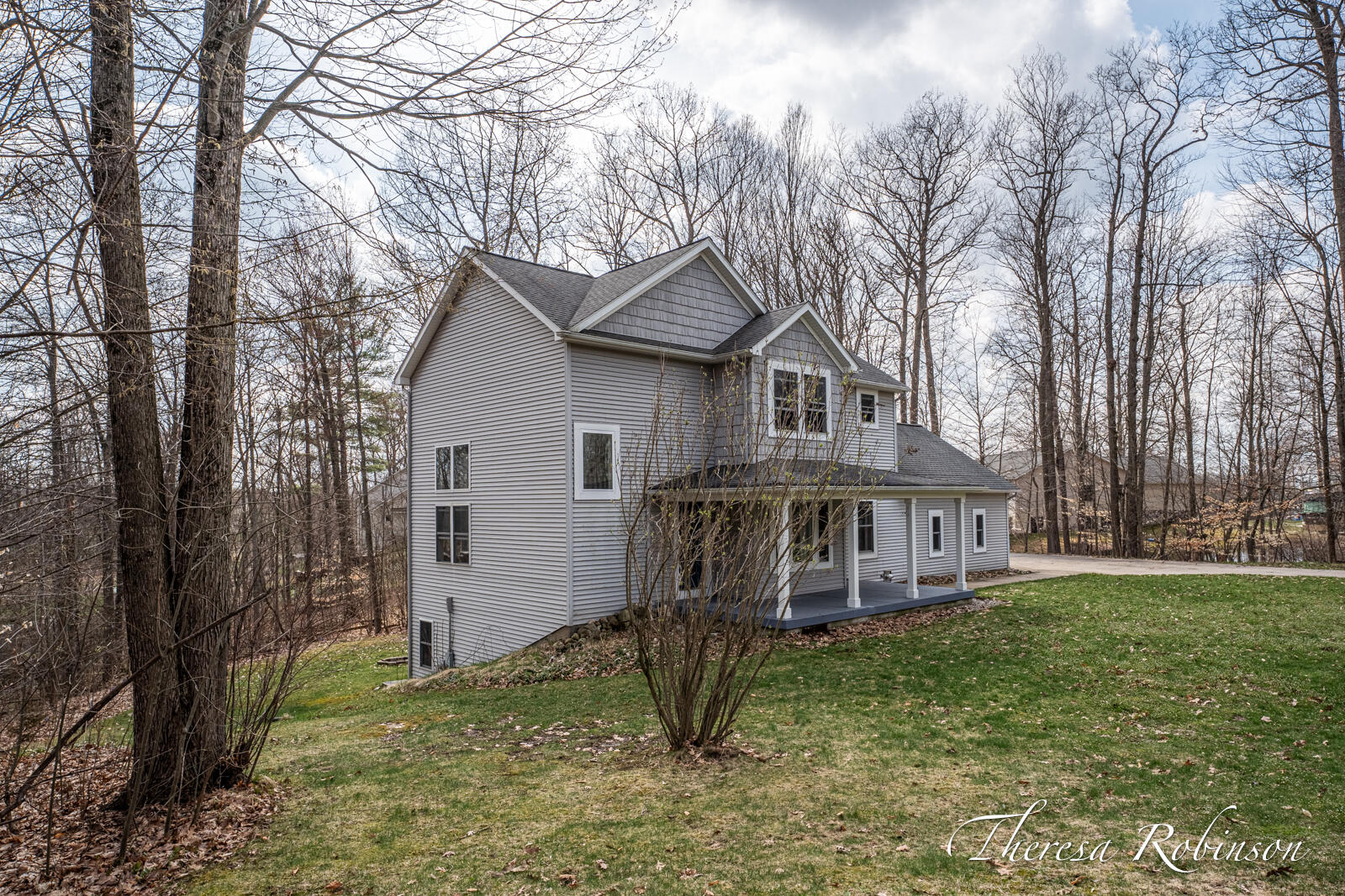 2232 Pointe North Drive NE