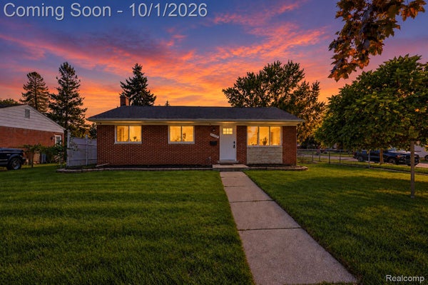40518 PICKETT RIDGE RD, STERLING HEIGHTS, MI 48313 - Image d606e4e704dede1d4432a3573c18cf13/2707445941