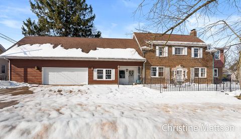 1045 W Dale Avenue Muskegon City MI 49441