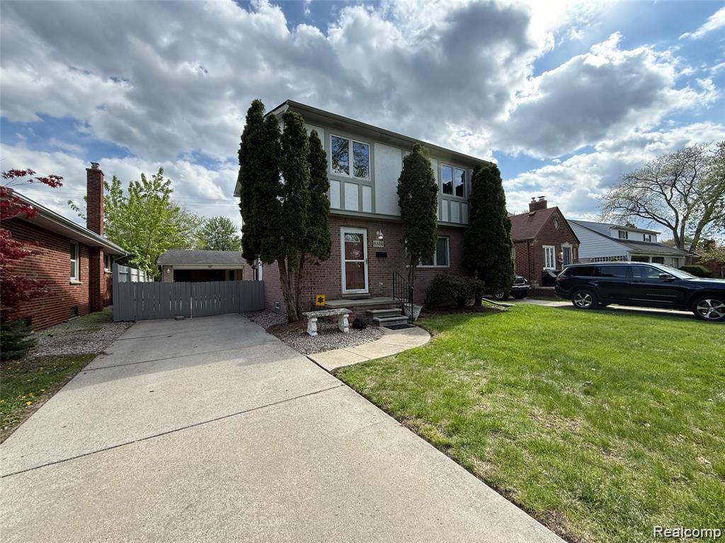 8334 McKinley